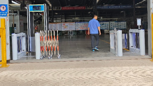 智能安检门