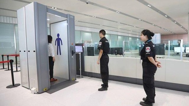 毫米波人体成像安检设备